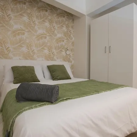 公寓 Duplex Picasso Merced 10 *